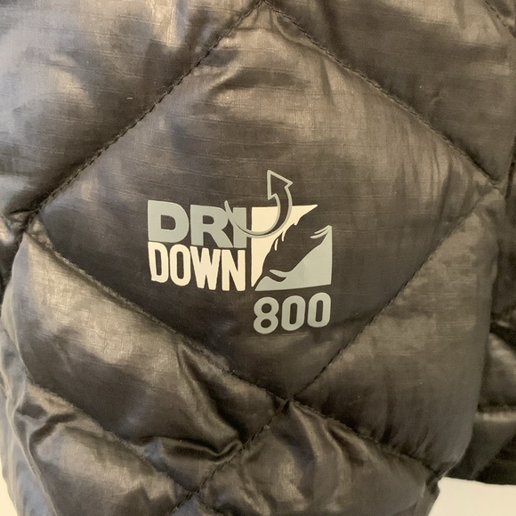 Down Fitted Hooded Puffer Jacket - Picture 6 of 8